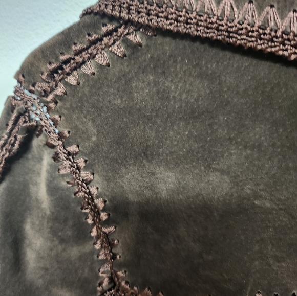 Vintage 1970's Suede jacket with embellished embroidery, by Cache sz L - Picture 6 of 10